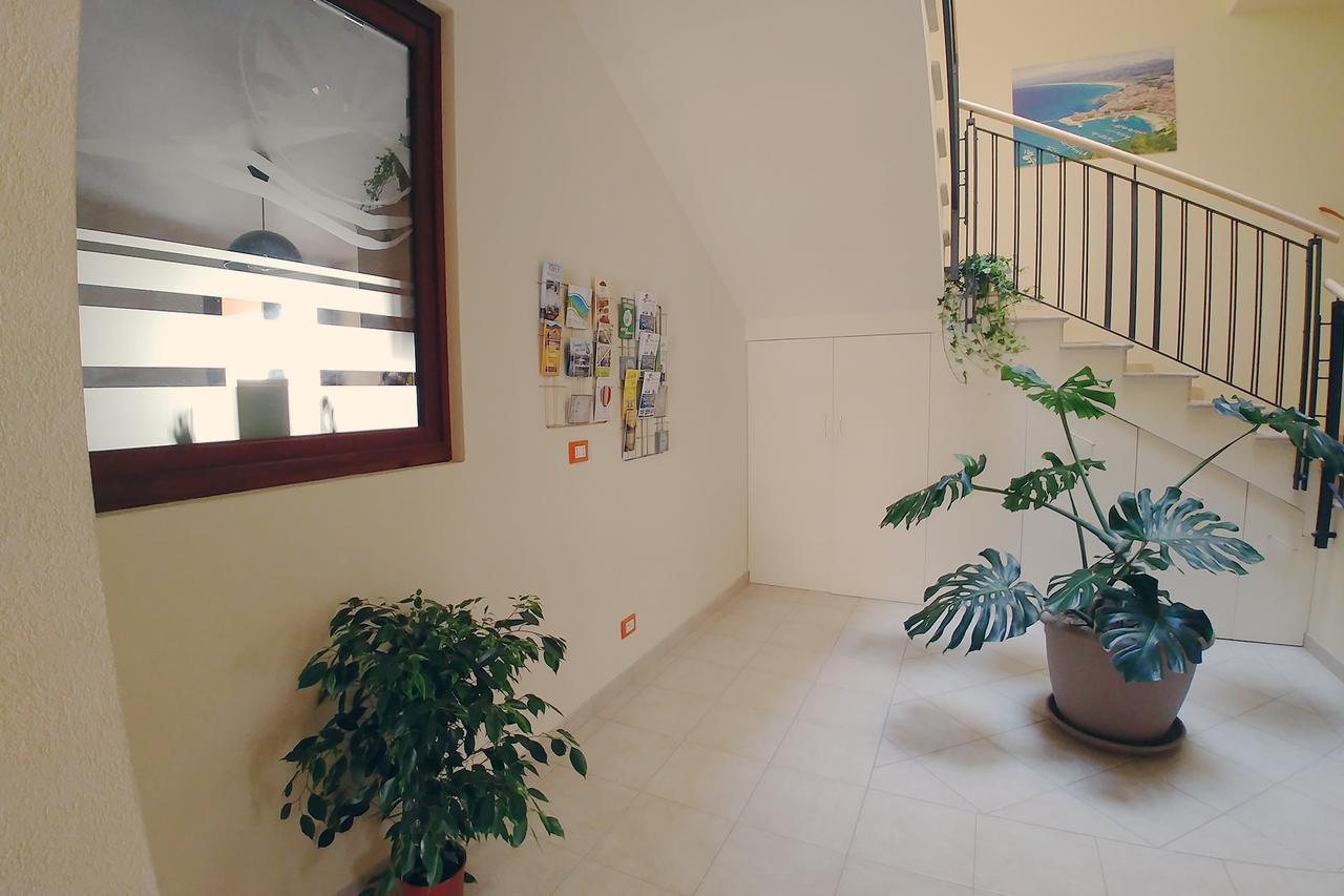 Bed & Breakfast Tiziana 卡斯泰拉马莱 外观 照片