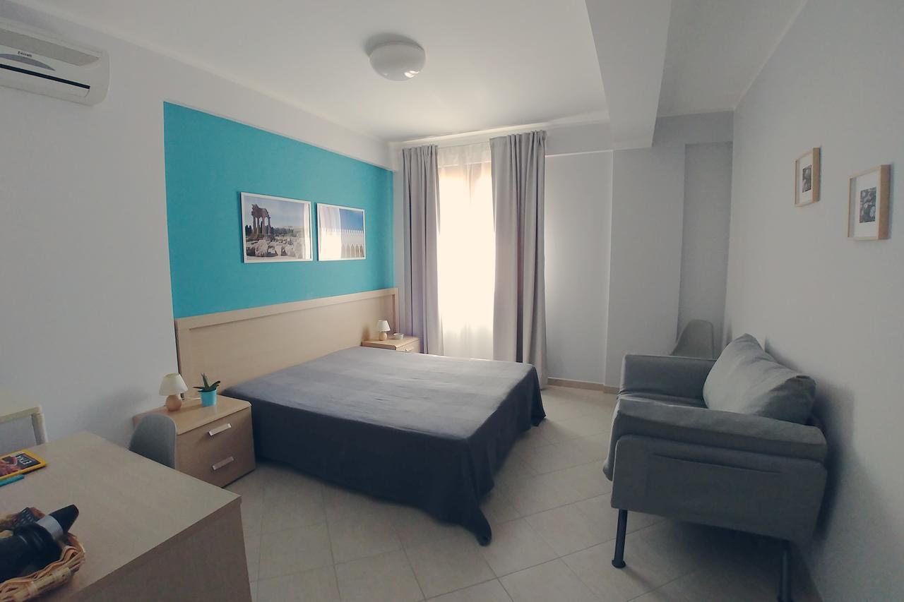 Bed & Breakfast Tiziana 卡斯泰拉马莱 外观 照片