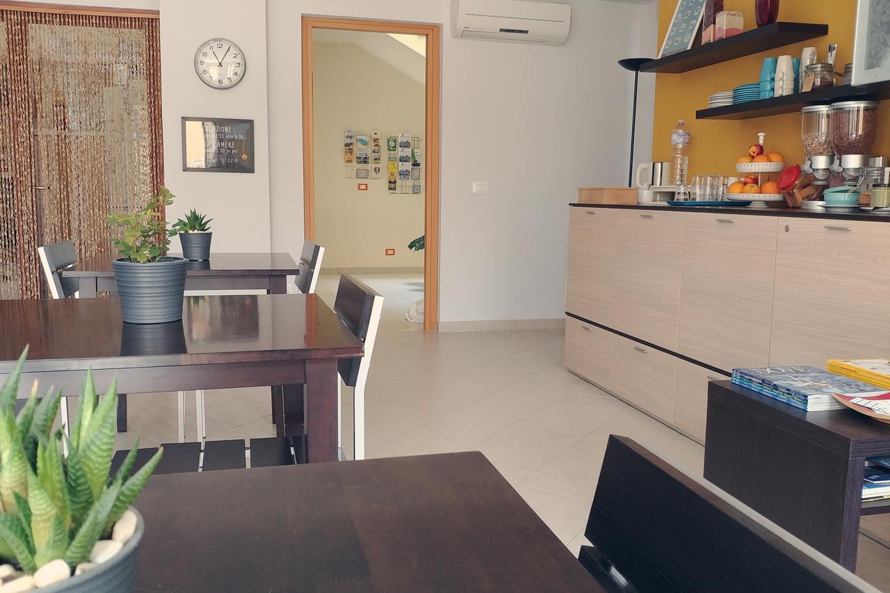 Bed & Breakfast Tiziana 卡斯泰拉马莱 外观 照片